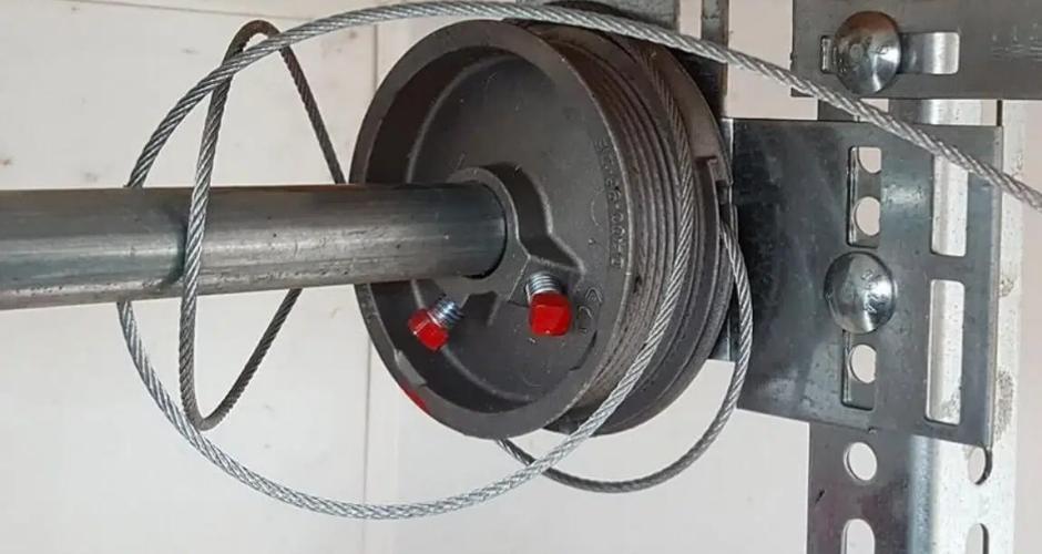 garage door drum with cable slippage