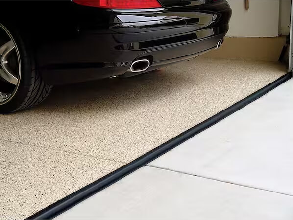 image of Bottom Seal (Threshold Seal)