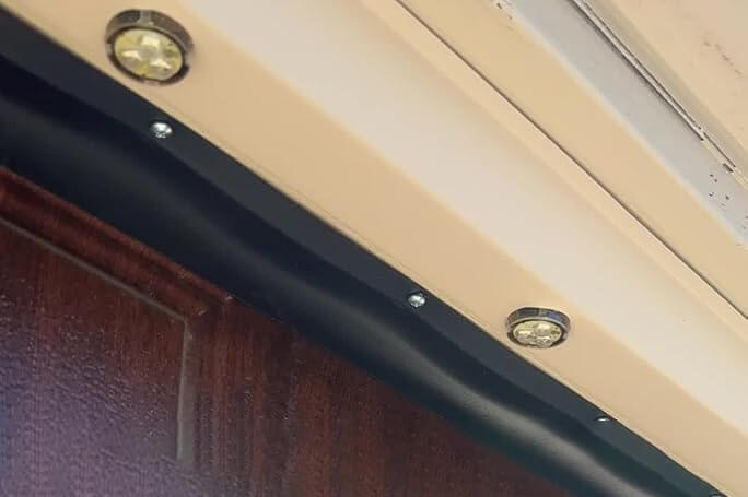 image of Top Seal (Header Seal)